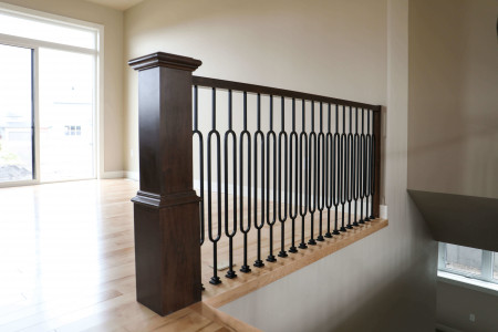 Linz Iron 5564 & 4097 Box Newel (1).jpg